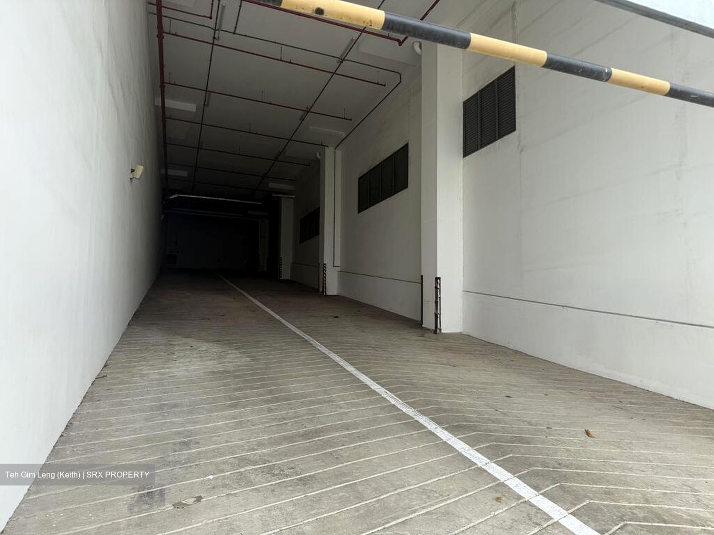 Taman Jurong Shopping Centre (D22), Factory #496049621